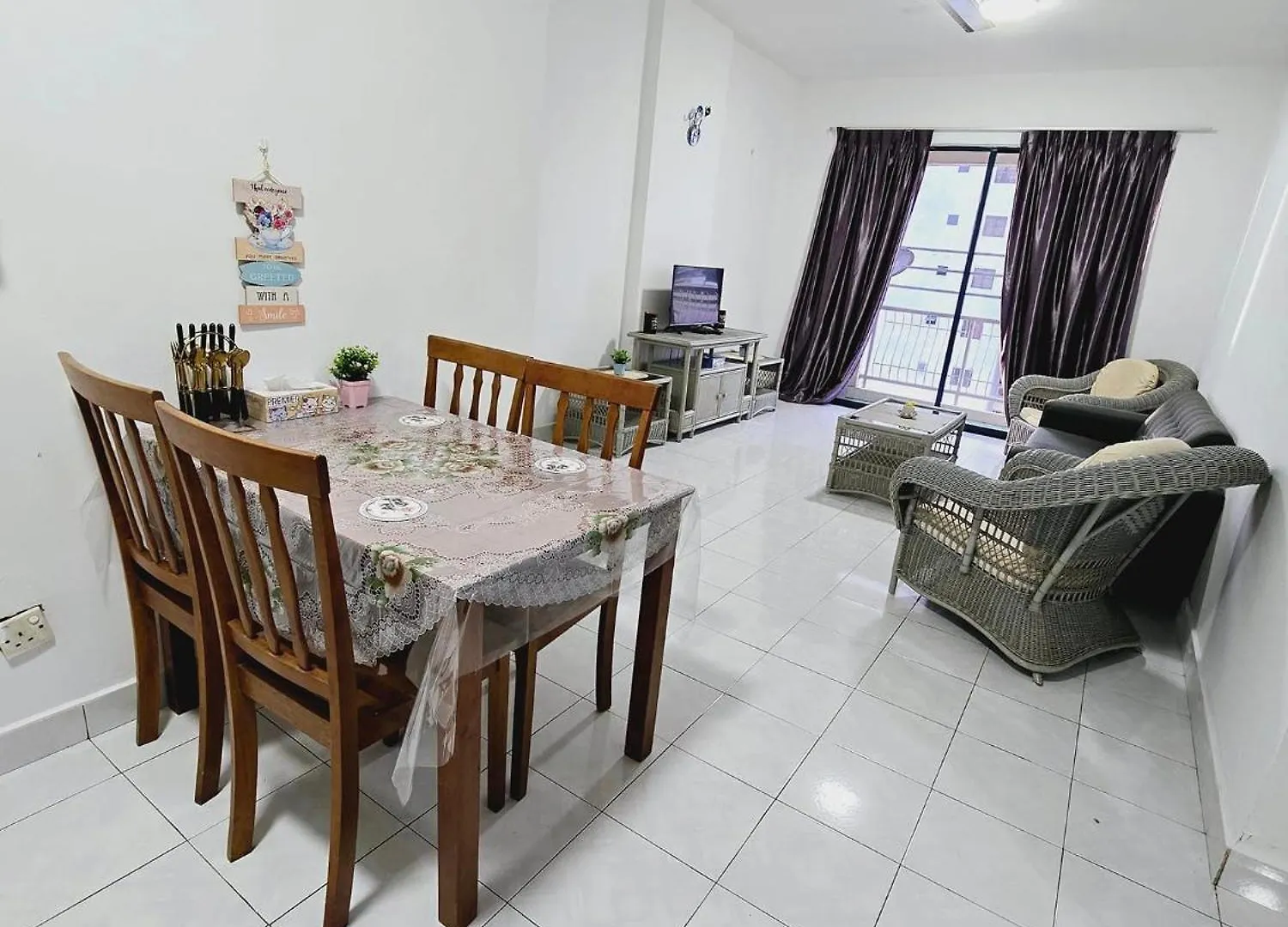 Yanaying Homestays kontakt